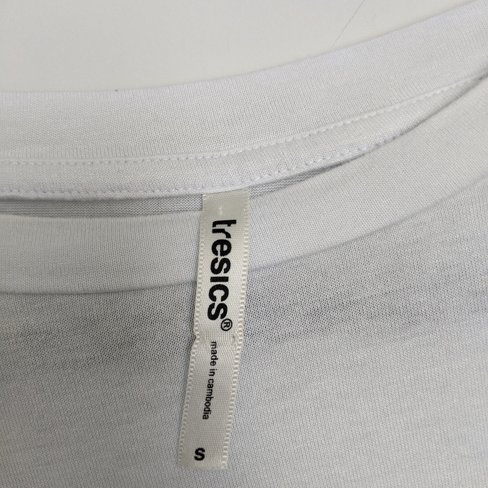 Tresics basic white shirt with flowy arms - Picture 3 of 4